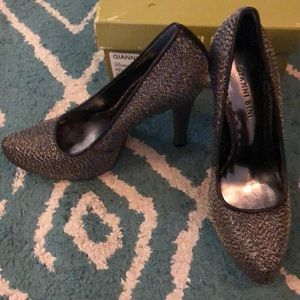 Gianni Bini Black/Silver Platform Pump